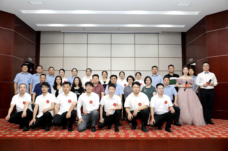 1658378976727709 1658378976727709