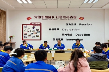 �����ഺ ����ǰ�� | QQPKֽҵ�ٿ���ȴ�ѧ����̸��