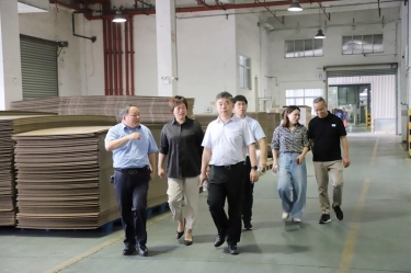 ƽ����ί��ί���������г��ű�ݰ��QQPKֽҵȫ���ӹ�˾ƽ���������вм��˾�ҵ����