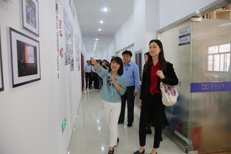 ��������ί����������е�Ⱥ��������