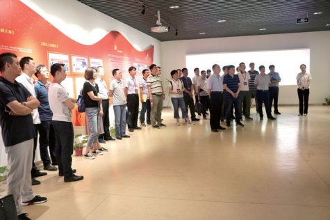 �й��̲��ܹ�˾�Ϸ����Ժ������QQPK������������